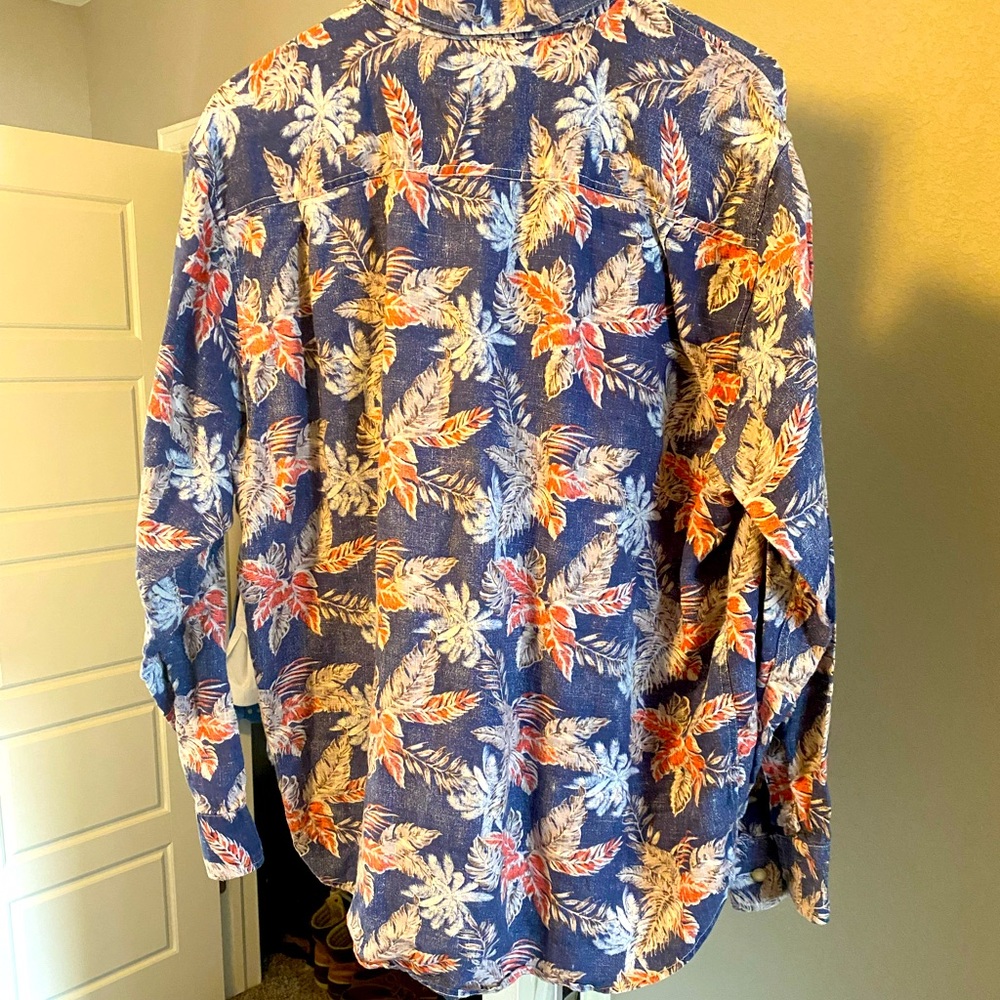 Great Condition Tommy Bahama Hawaiian